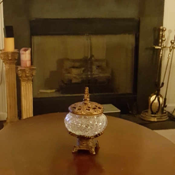 Meet your Posher, CeeGee - Picture 1 of 1